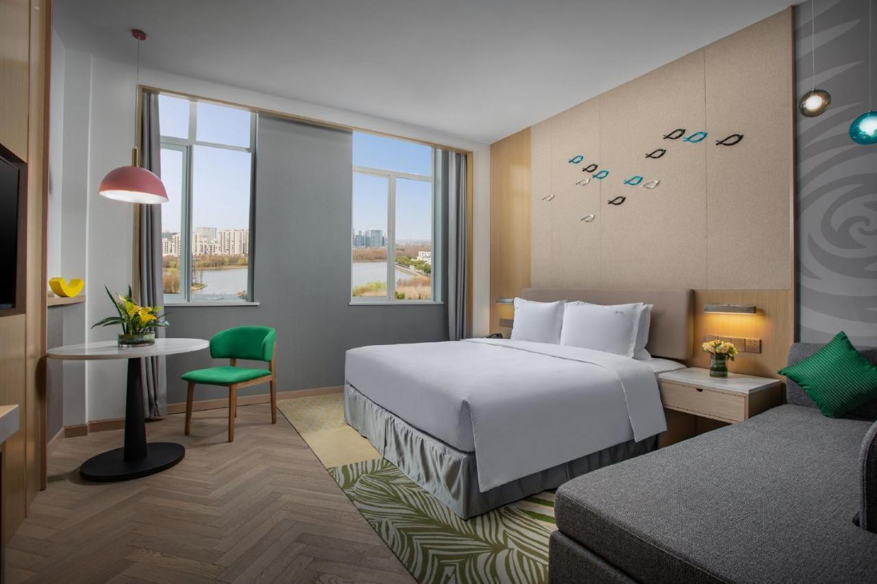 Holiday Inn Shanghai Dishui Lake By Ihg Nanhui Exterior foto